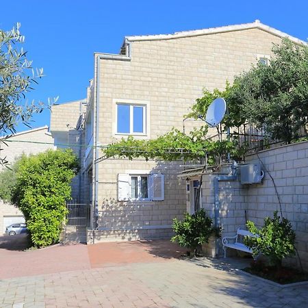 Apartments By The Sea Duce, Omis - 2737 エクステリア 写真