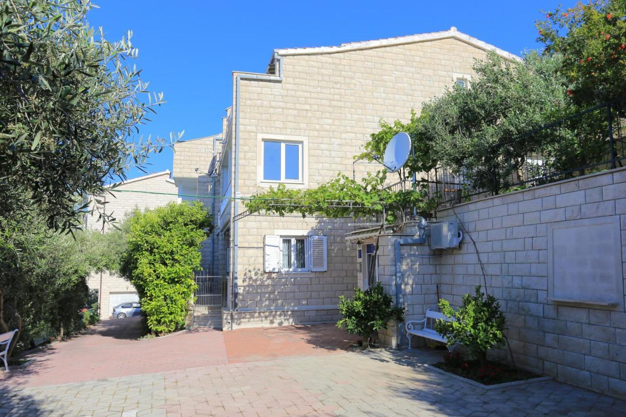 Apartments By The Sea Duce, Omis - 2737 エクステリア 写真