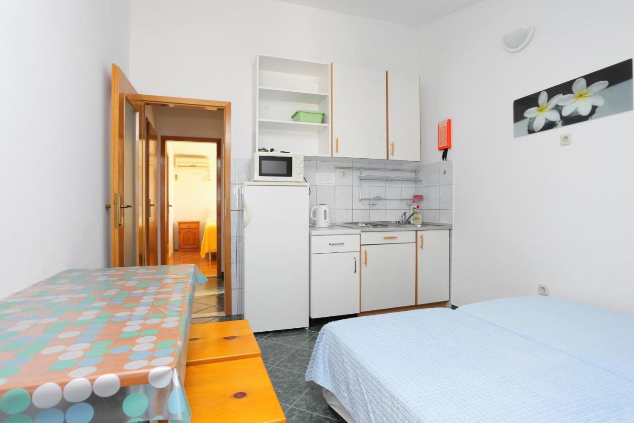 Apartments By The Sea Duce, Omis - 2737 エクステリア 写真